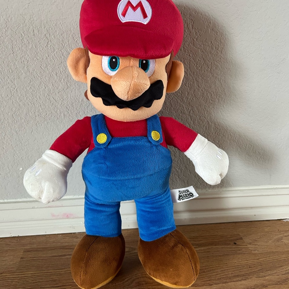 Super Mario Bros Jumbo Large Mario plush stuffed animal soft 21" Nintendo Movie